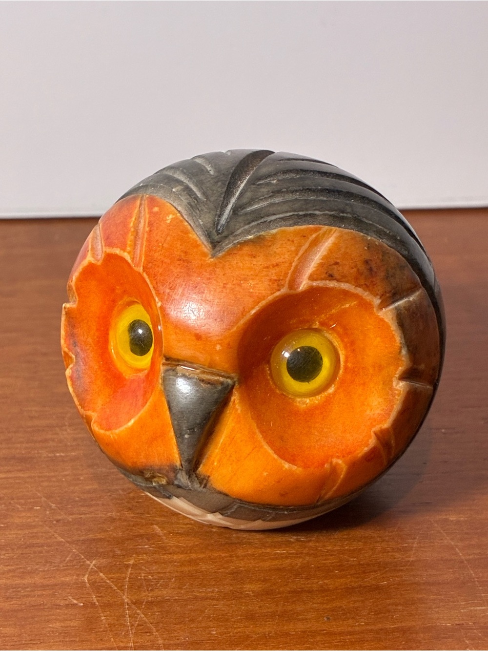 Owl Alabaster Hand Carved Glass Eyes Paperweight sculpture 2.5"